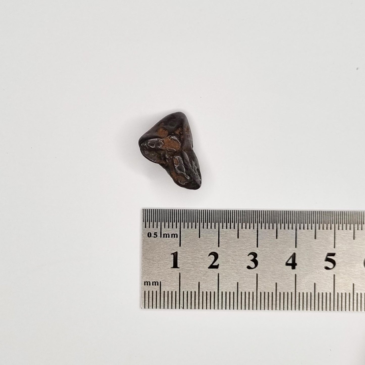 Nantan Meteorite (China- 1516) 5g