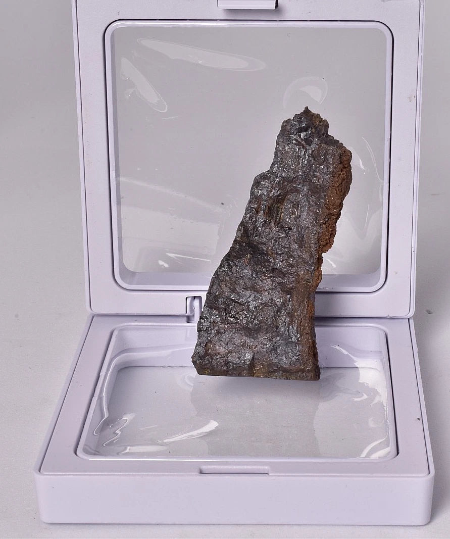 Huckitta Meteorite (Northern Territory- 18,000 Years Old) 25g